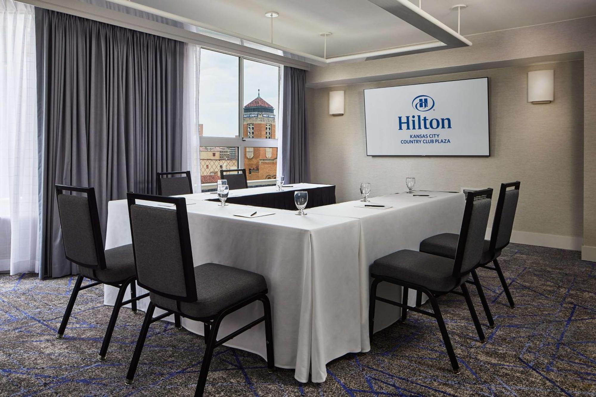 Hilton Kansas City Country Club Plaza Exterior photo