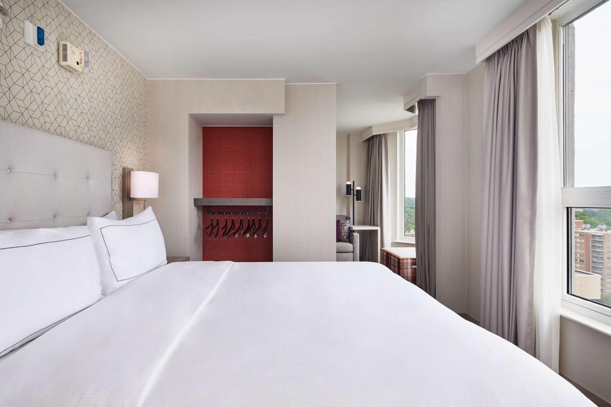 Hilton Kansas City Country Club Plaza Exterior photo