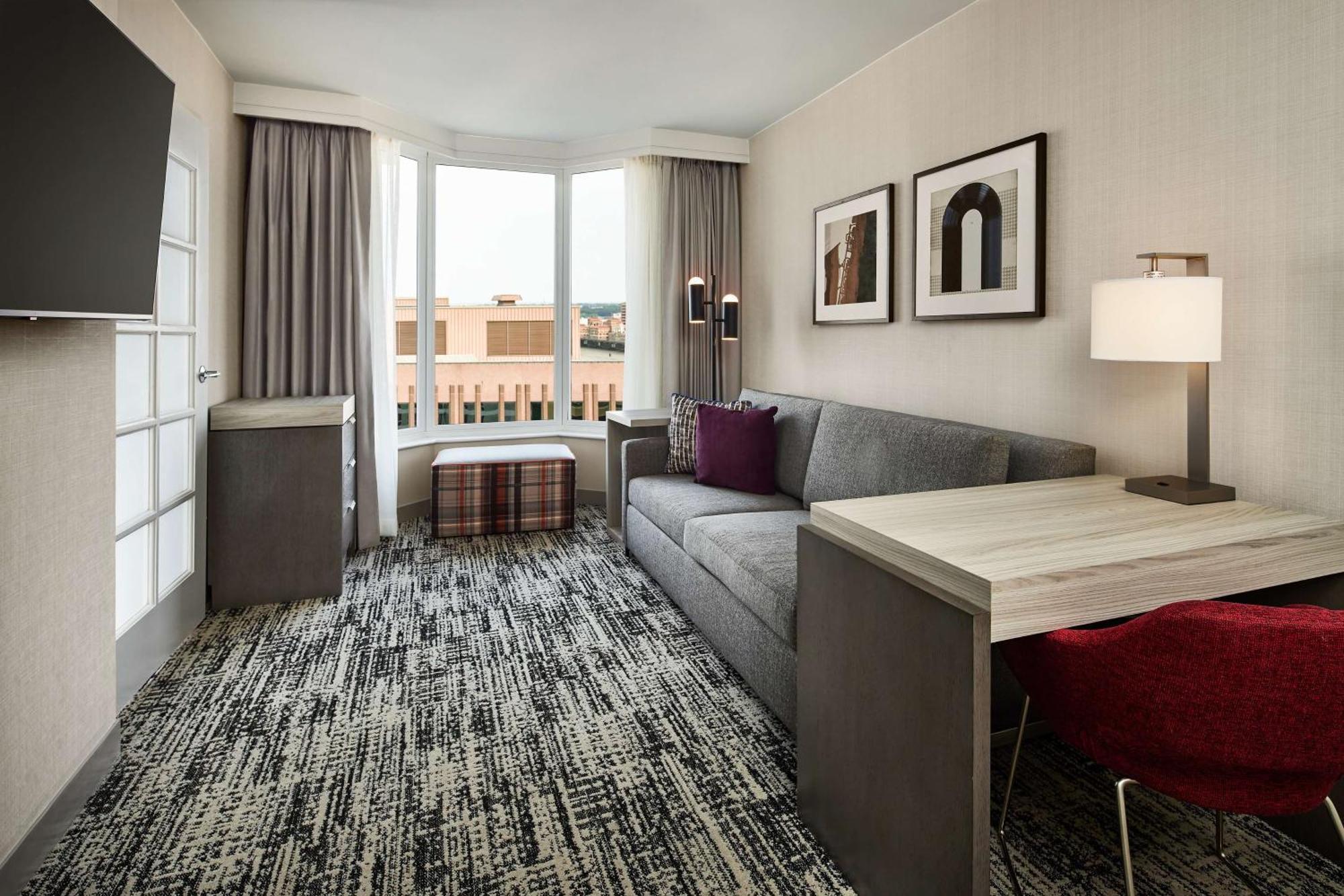 Hilton Kansas City Country Club Plaza Exterior photo