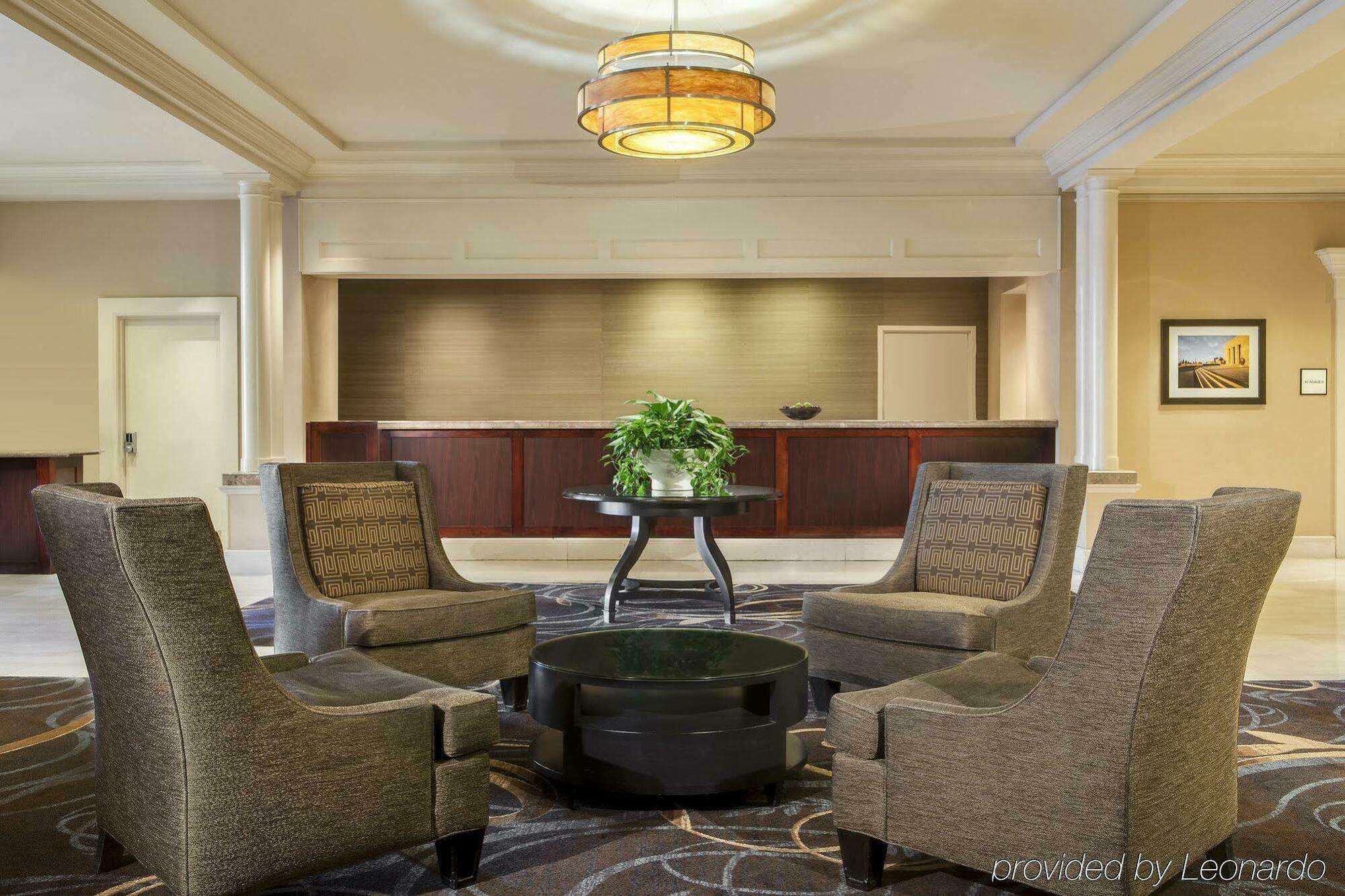 Hilton Kansas City Country Club Plaza Exterior photo